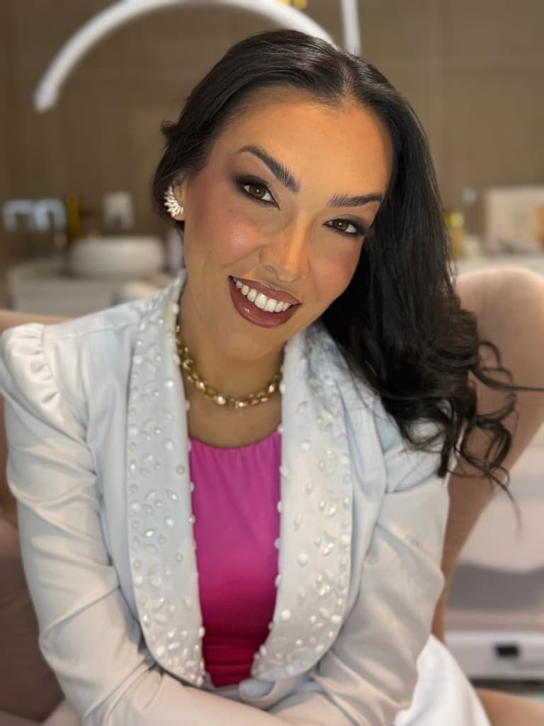 Dra. Fernanda Rolan, Rolan Clinic
